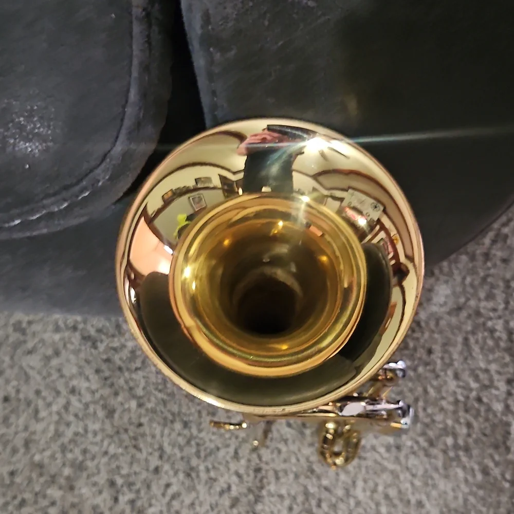 LaFayette Bb Trumpet Standard Type Brass Lacquered Gold Piston Valves with Case - Picture 4 of 5